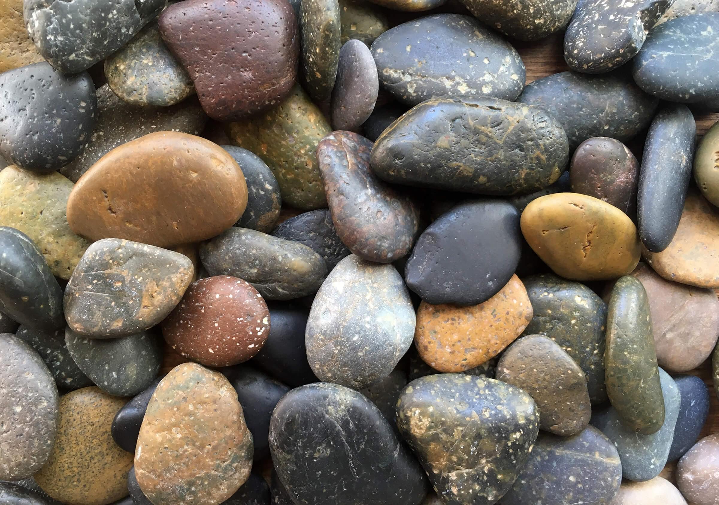 Branding-Igeo-Universo simbólico-piedras orilleras